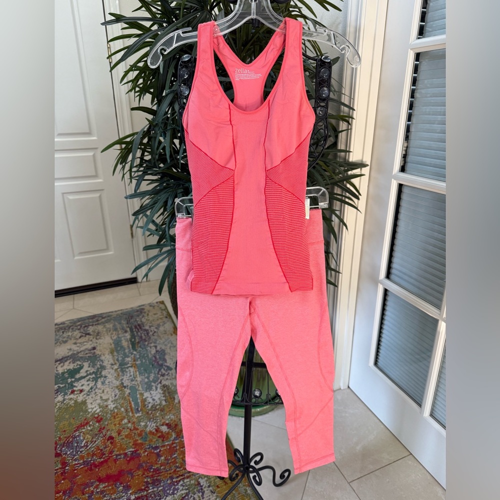 Zella Vibrant Coral Peachy-Pink Athletic/Workout Ensemble.